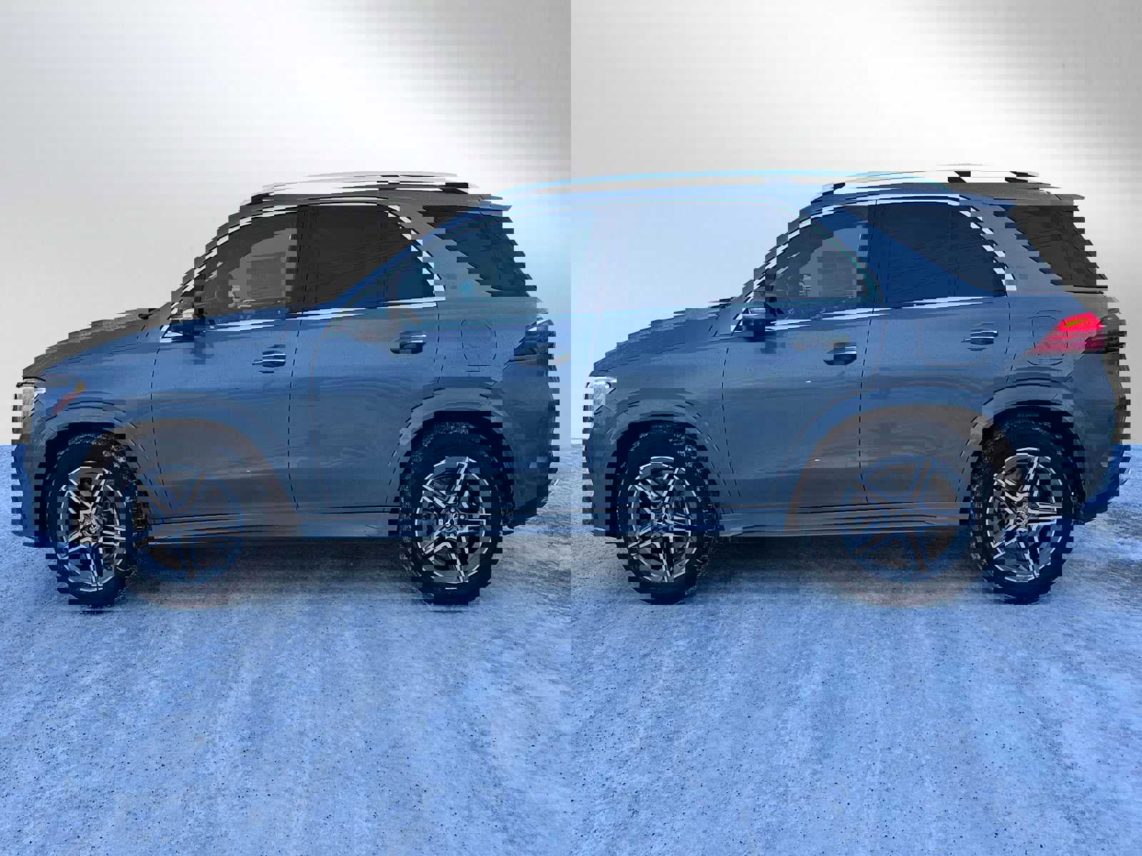 New 2026 Mercedes-Benz GLE 450e 4MATIC image 6