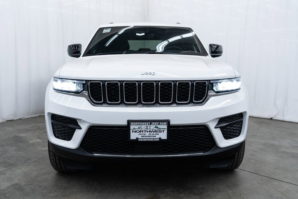 New 2025 Jeep Grand Cherokee Laredo X w/ Luxury Tech Group I image 2