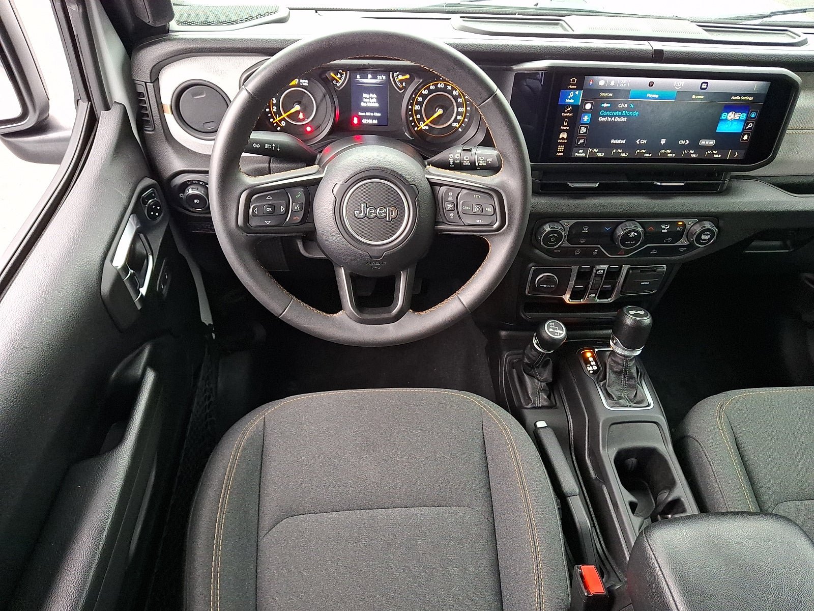 Used 2024 Jeep Wrangler Unlimited Sport AWD/4WD image 12