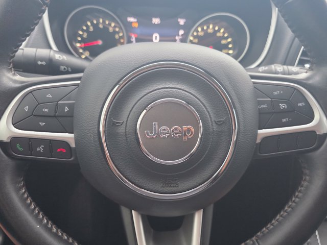 Used 2018 Jeep Compass Latitude w/ Popular Equipment Group FWD image 26