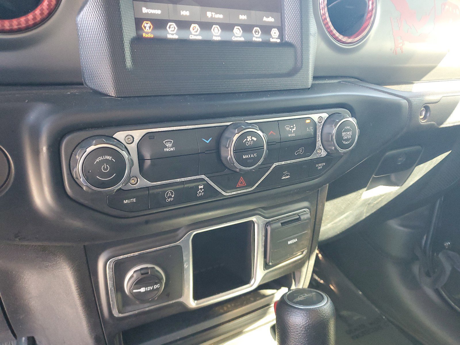 Used 2022 Jeep Gladiator Sport AWD/4WD image 18