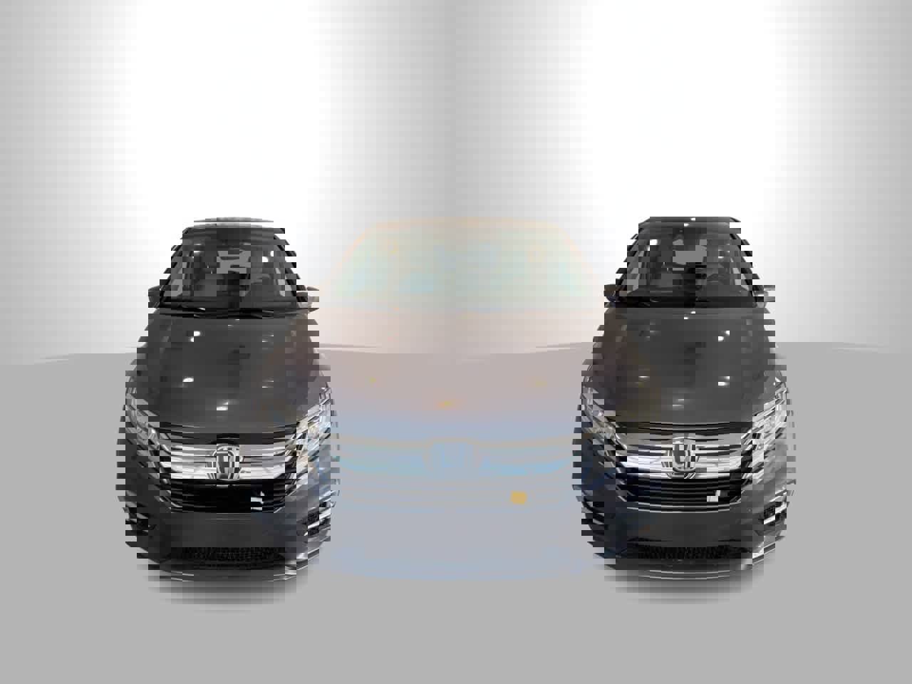 Used 2019 Honda Odyssey Touring image 3