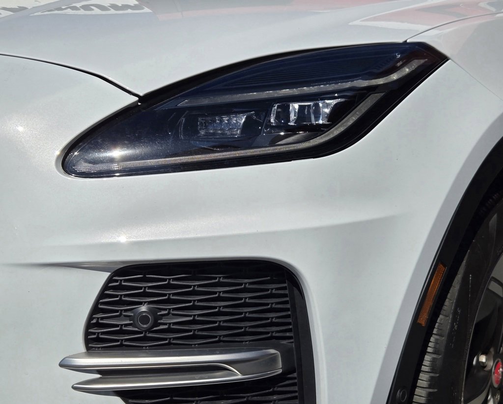 Used 2021 Jaguar E-PACE SE image 14