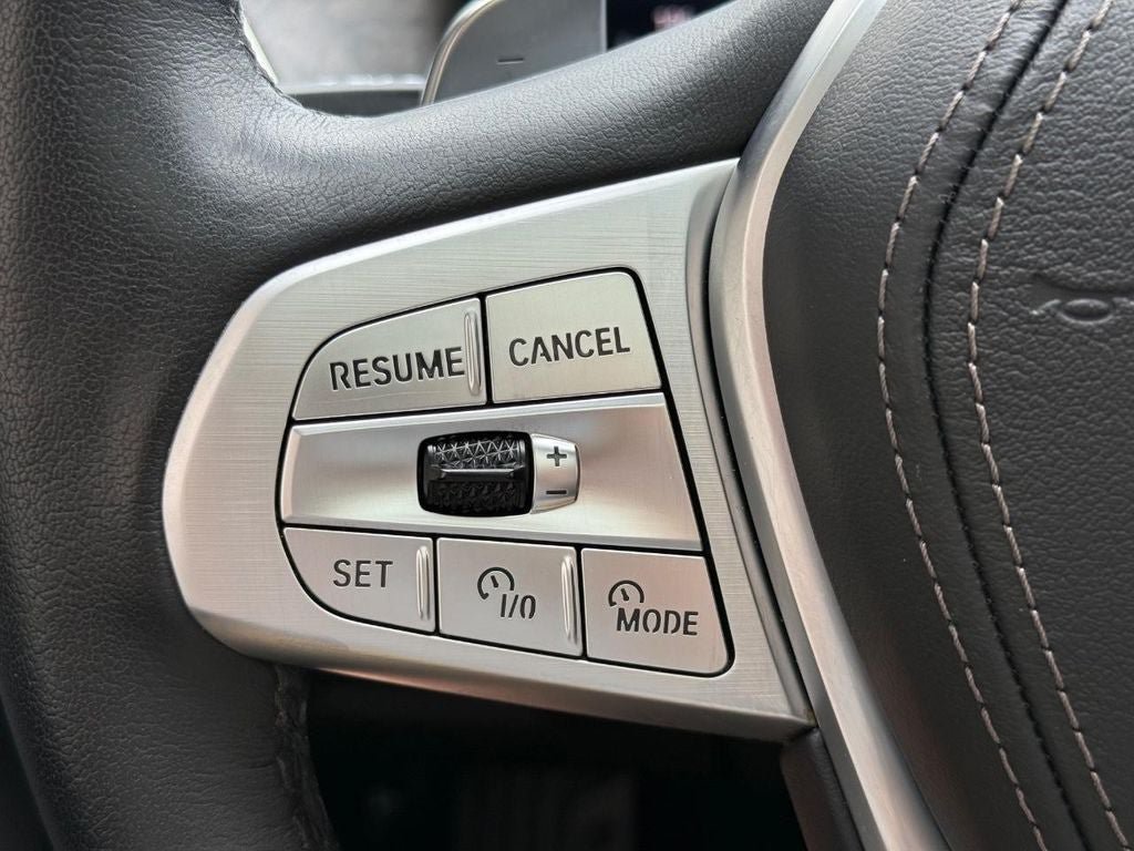 Used 2024 BMW X7 xDrive40i w/ Premium Package AWD/4WD image 17