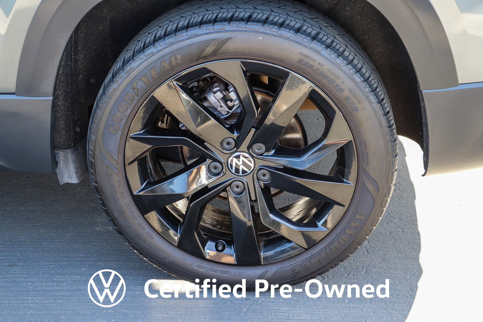 Certified 2023 Volkswagen Taos SE w/ Panoramic Sunroof Package FWD image 13