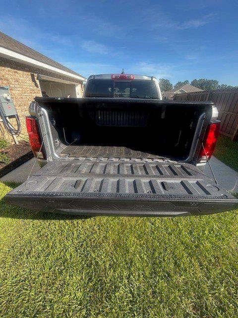 Used 2023 Chevrolet Colorado Trail Boss w/ Technology Package AWD/4WD image 23