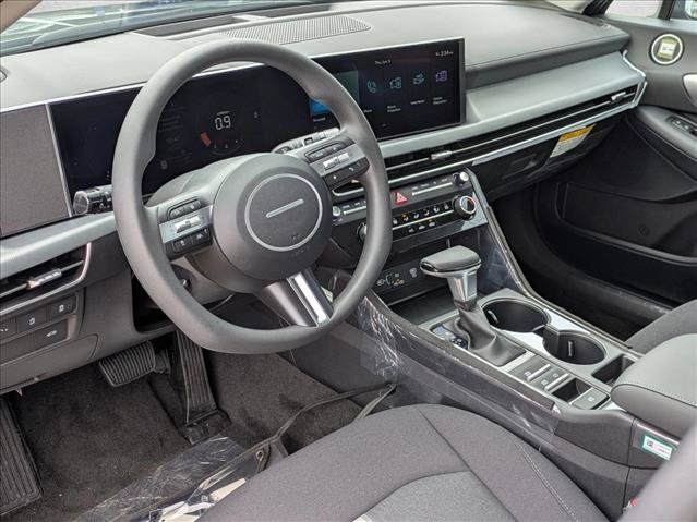New 2025 Hyundai Sonata SE FWD image 3