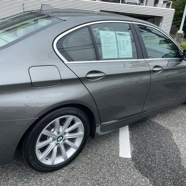 Used 2014 BMW 535i xDrive Sedan AWD/4WD image 9