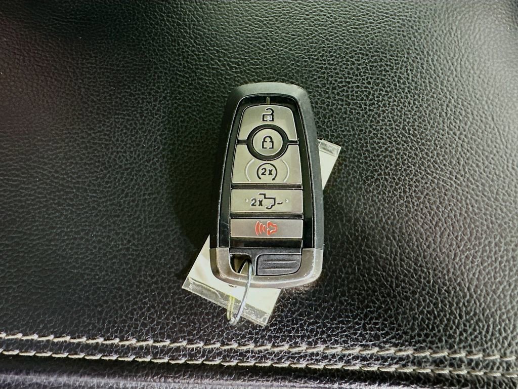 Used 2019 Ford F150 Raptor w/ Equipment Group 802A Luxury AWD/4WD image 43