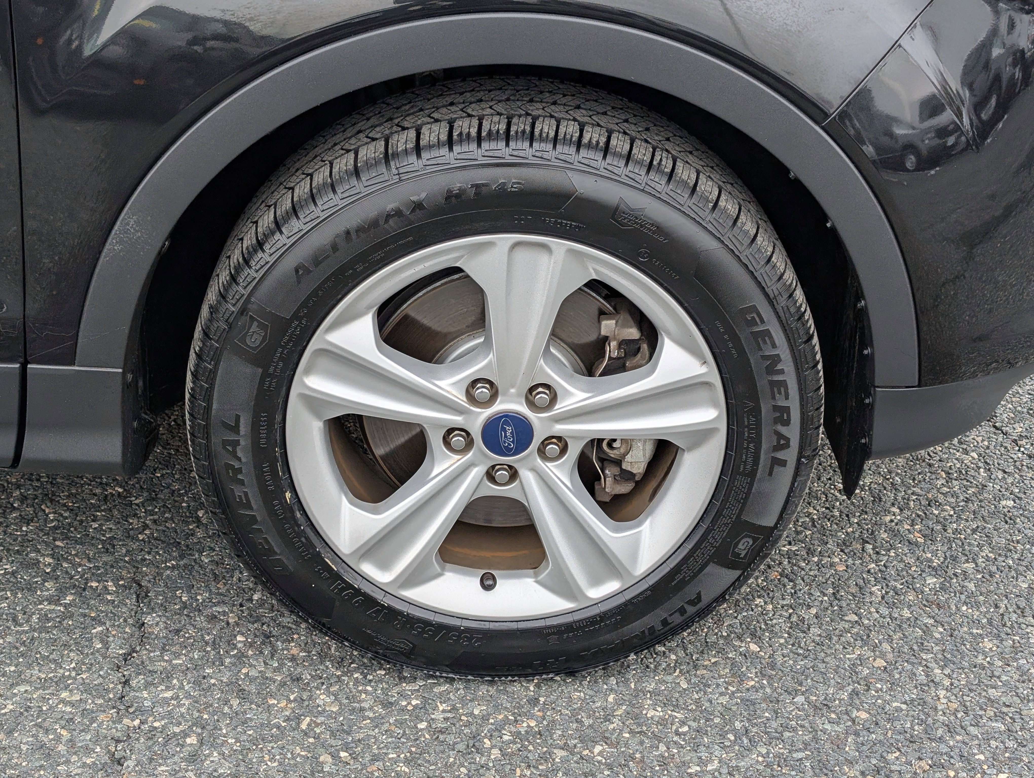 Used 2015 Ford Escape SE w/ Equipment Group 201A image 9