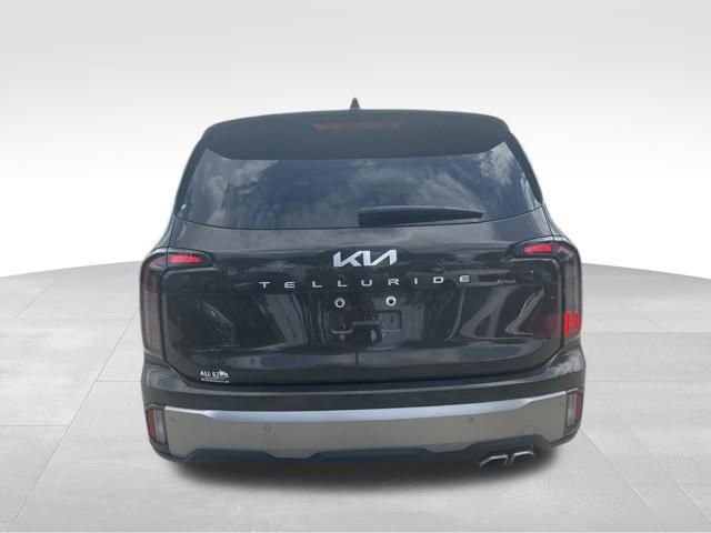 Used 2025 Kia Telluride EX w/ EX Captain's Chair Package FWD image 8