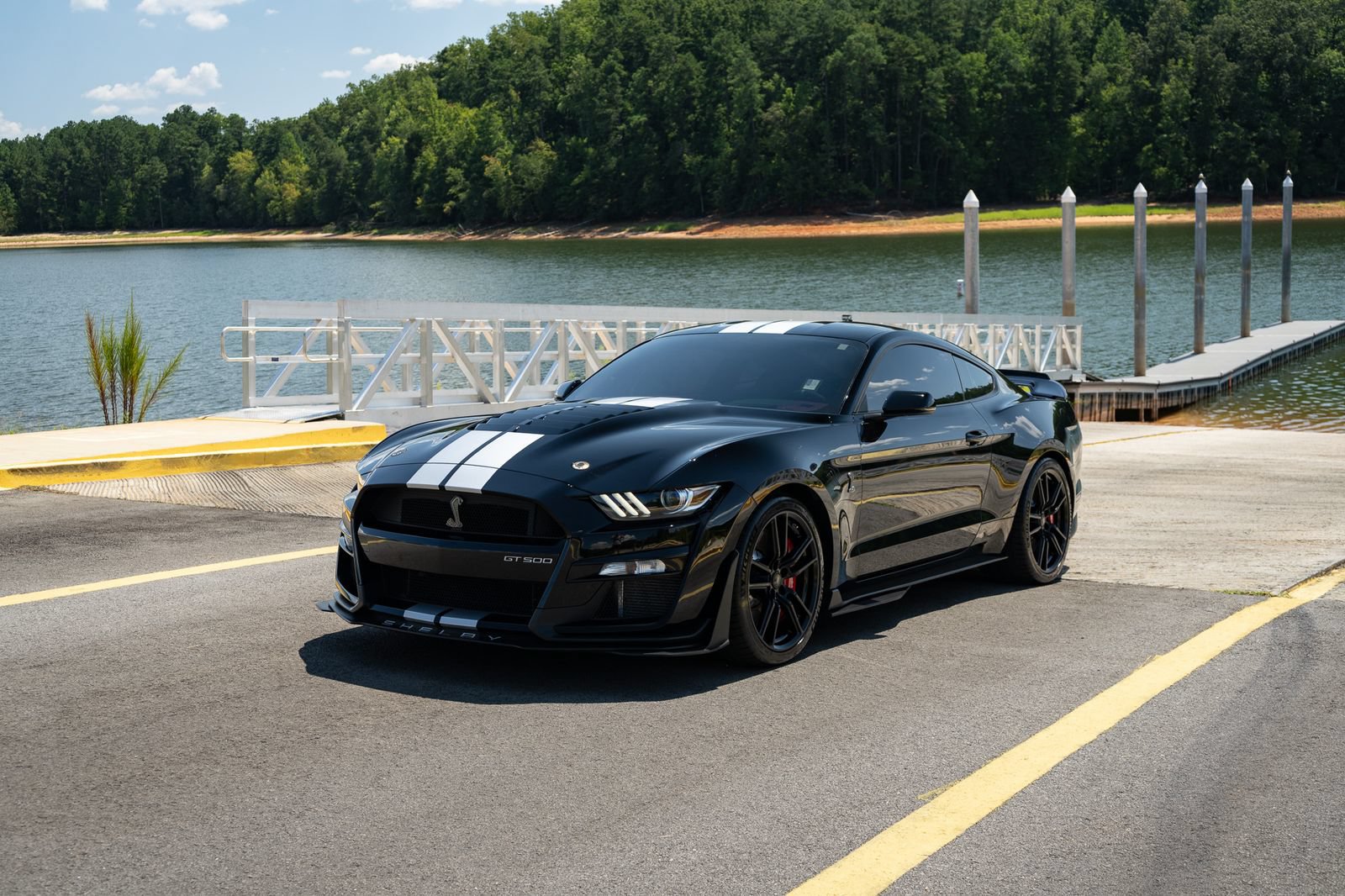Used 2021 Ford Mustang Shelby GT500 w/ Technology Package RWD image 8