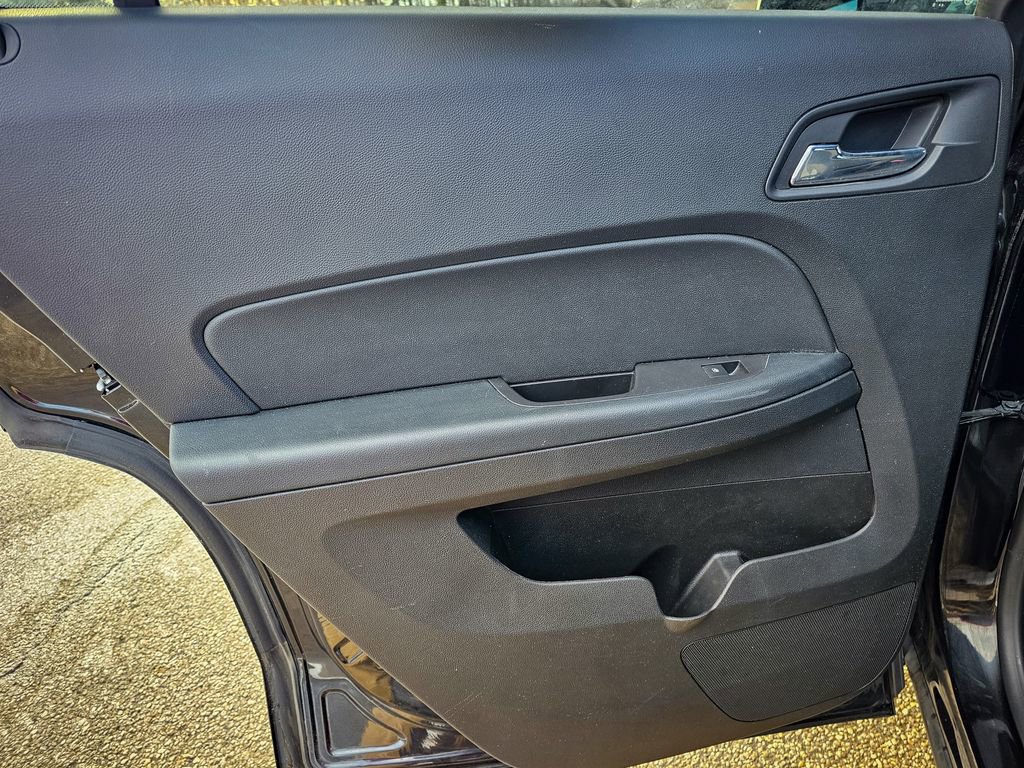 Used 2015 GMC Terrain SLE w/ Convenience Package image 28