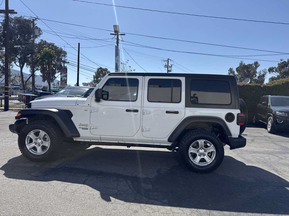 Used 2018 Jeep Wrangler Unlimited Sport S AWD/4WD image 6