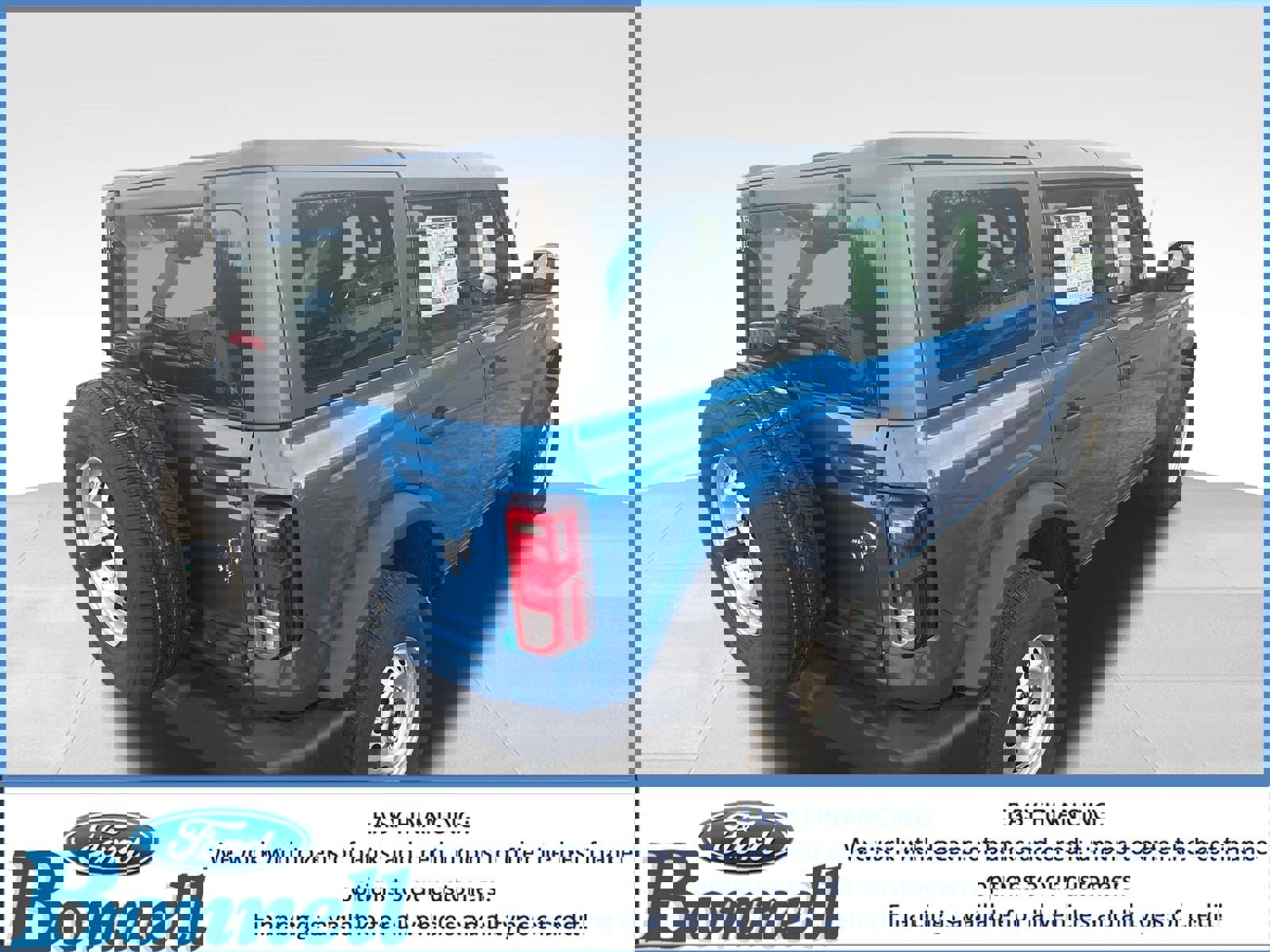 New 2025 Ford Bronco 4-Door image 4