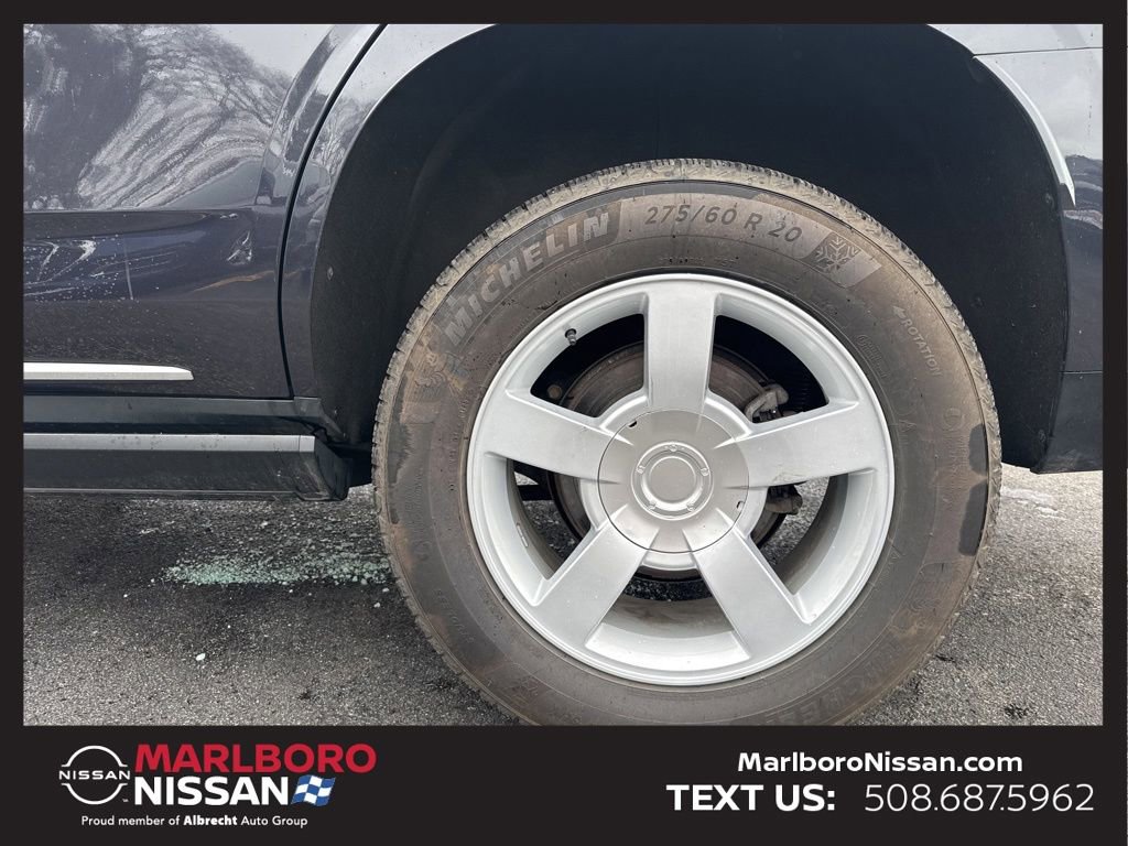 Used 2022 Cadillac Escalade Premium Luxury w/ Performance Package image 12