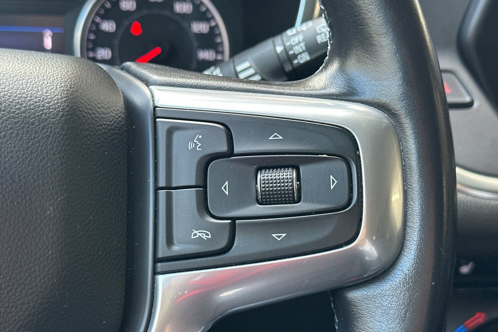 Certified 2020 Chevrolet Blazer LT FWD image 32