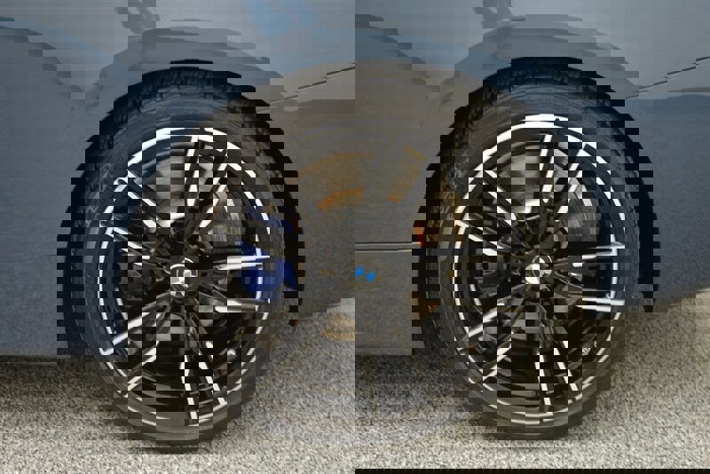 Used 2025 BMW M440i Convertible image 40