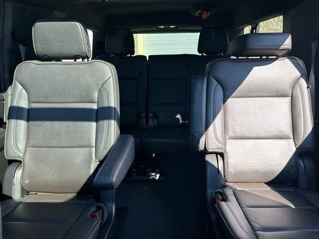 Used 2022 Chevrolet Suburban High Country AWD/4WD image 40