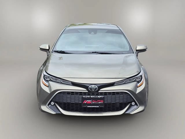 Used 2019 Toyota Corolla XSE FWD image 2