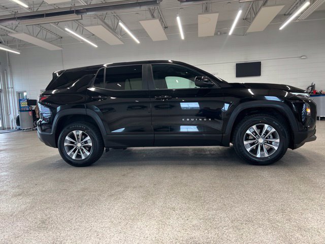 Used 2025 Chevrolet Equinox LT AWD/4WD image 5