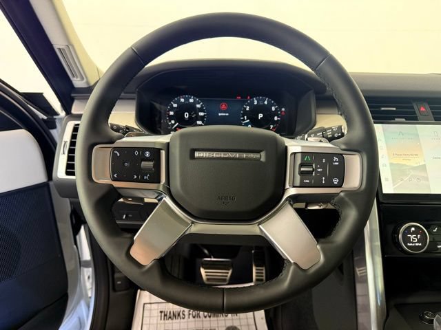 Certified 2025 Land Rover Discovery Dynamic SE AWD/4WD image 23