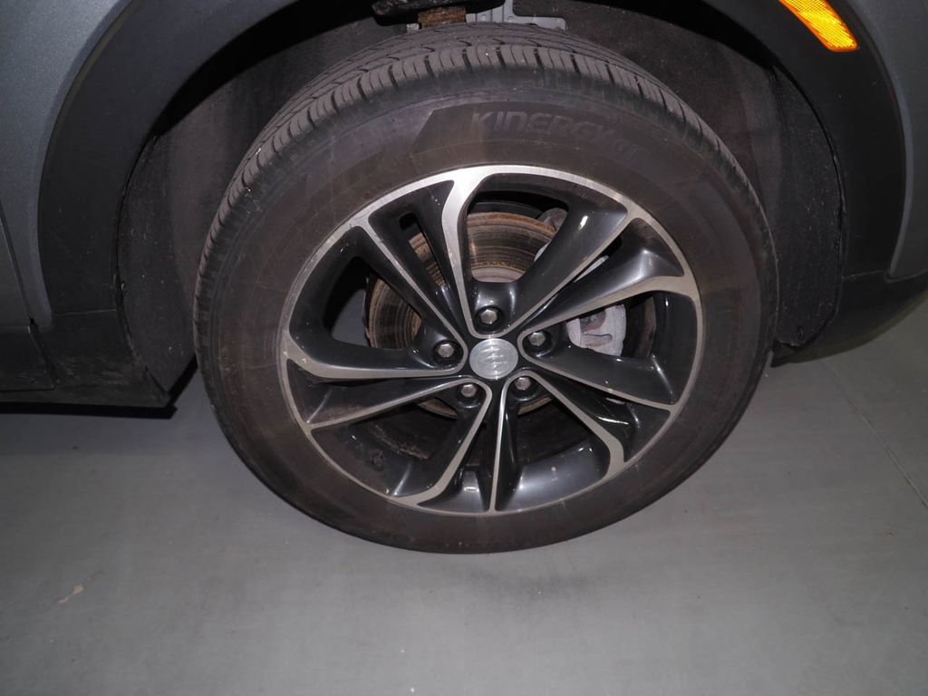 Certified 2023 Buick Encore GX Select image 6