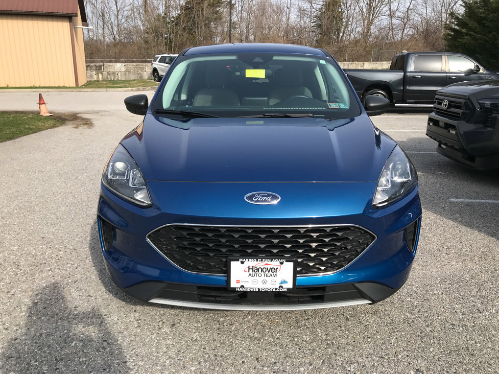 Used 2022 Ford Escape SE image 3