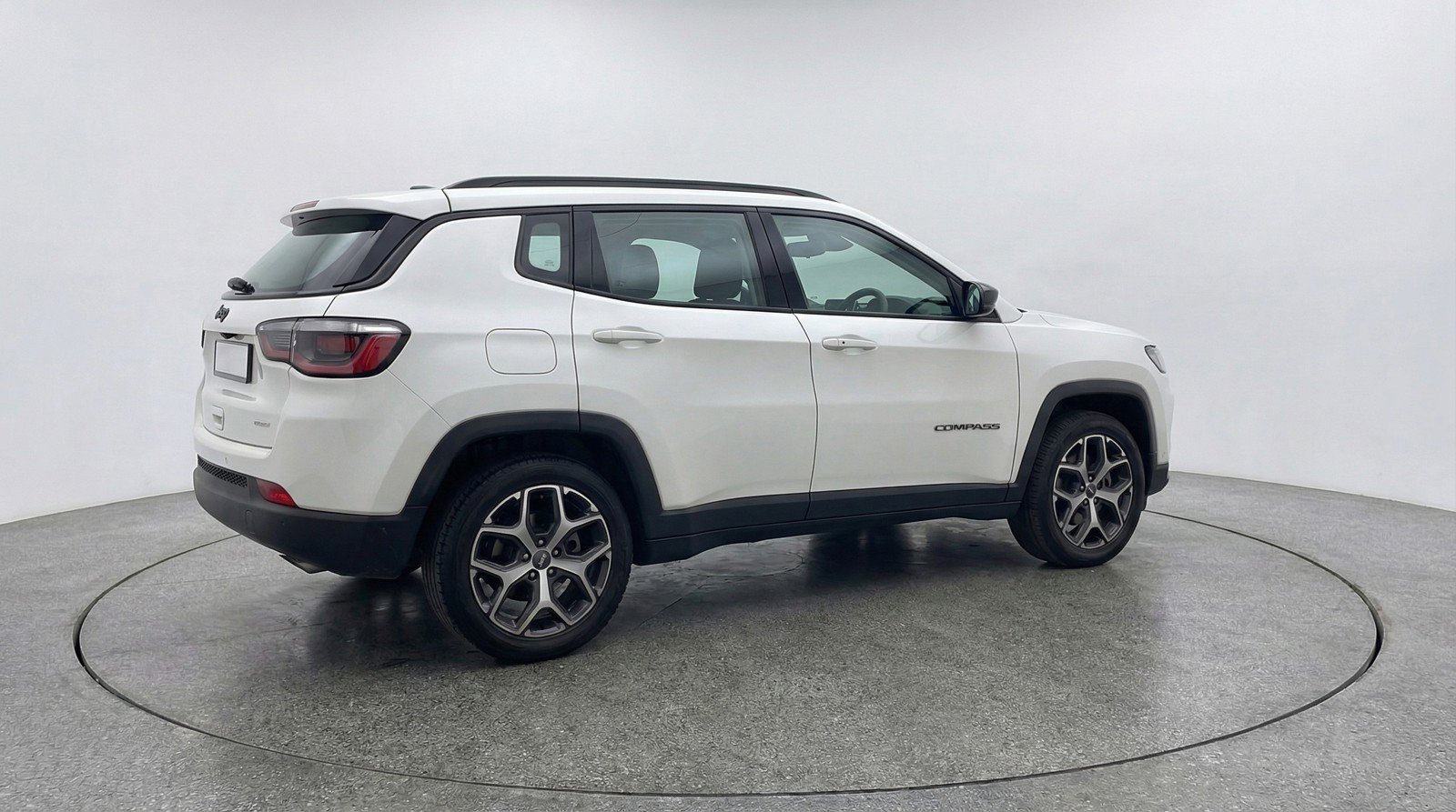 Used 2025 Jeep Compass Limited AWD/4WD image 9