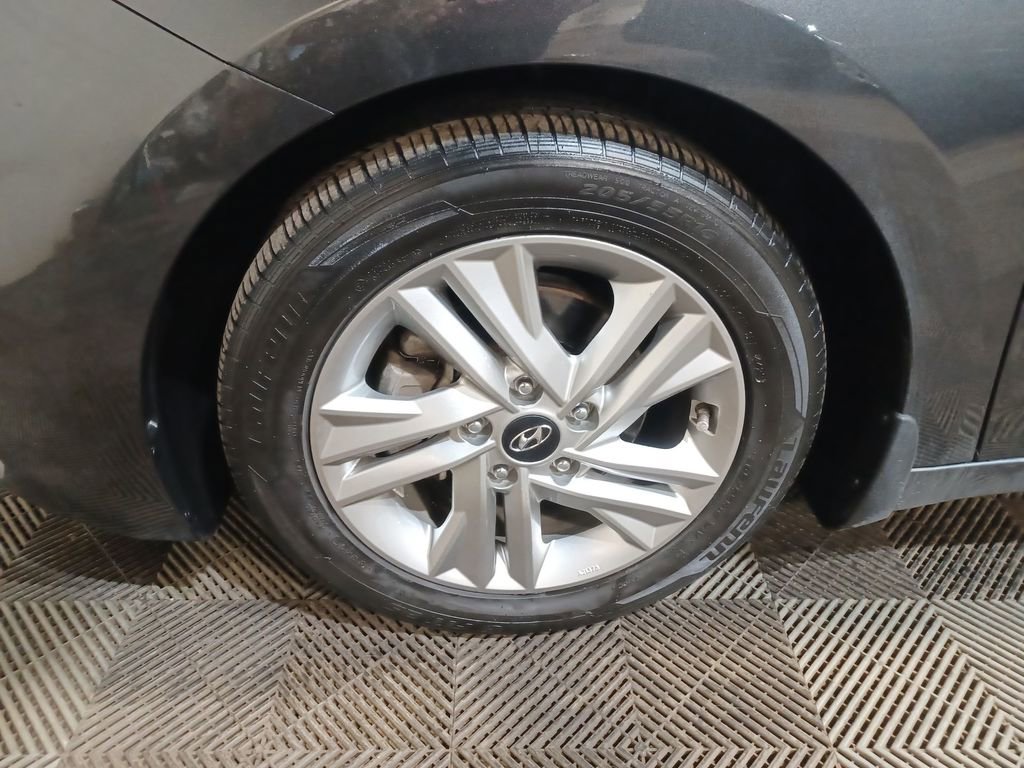 Used 2020 Hyundai Elantra Value Edition image 19