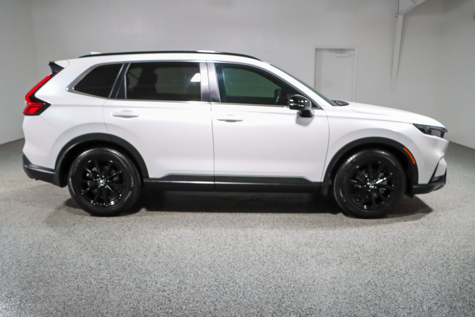 Used 2023 Honda CR-V Sport image 6