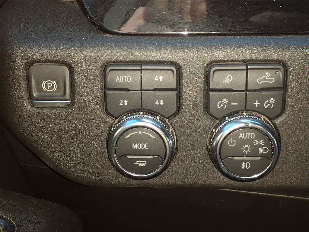 Used 2024 GMC Sierra 2500 SLT w/ Texas SLT Premium Package AWD/4WD image 11