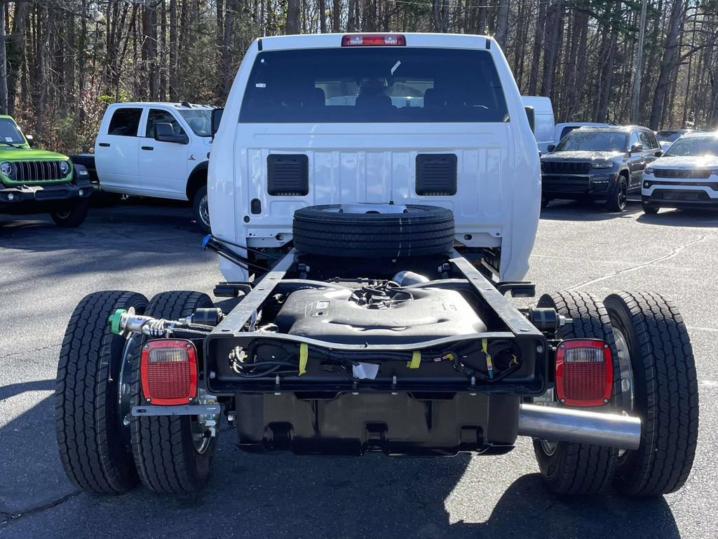 New 2026 RAM 4500 Tradesman w/ Chrome Appearance Group AWD/4WD image 40