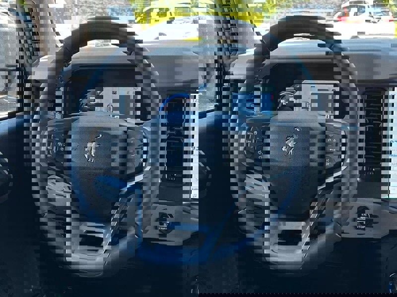 Used 2024 Ford Bronco Wildtrak image 7