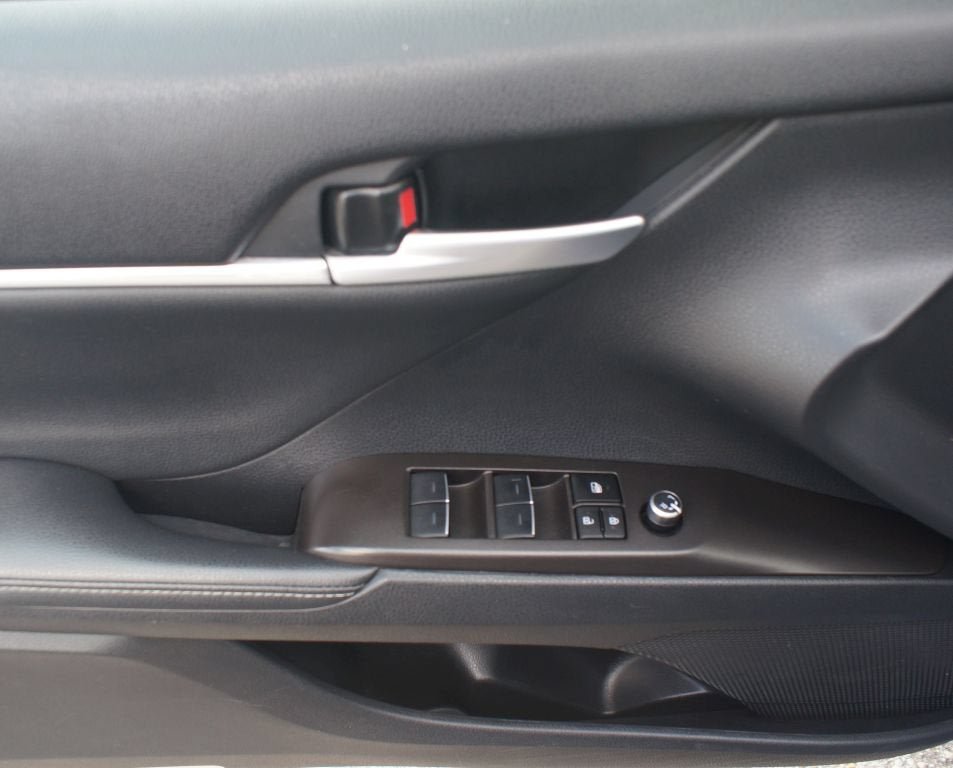 Used 2024 Toyota Camry XSE FWD image 28