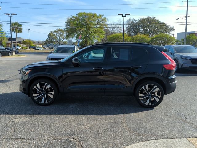 Used 2024 Volvo XC40 B5 Ultimate image 7