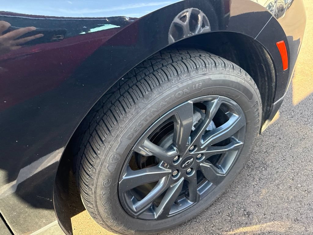Used 2022 Chevrolet Equinox RS w/ Infotainment Package FWD image 28