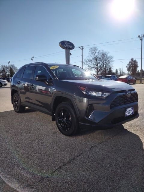 Used 2019 Toyota RAV4 LE image 7