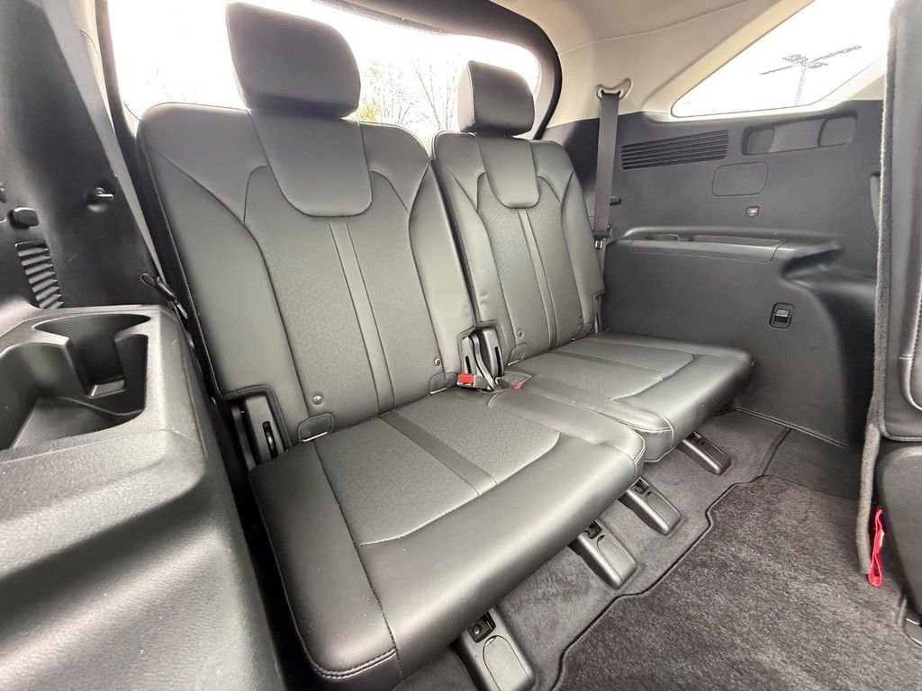 Used 2023 Kia Sorento SX AWD/4WD image 13