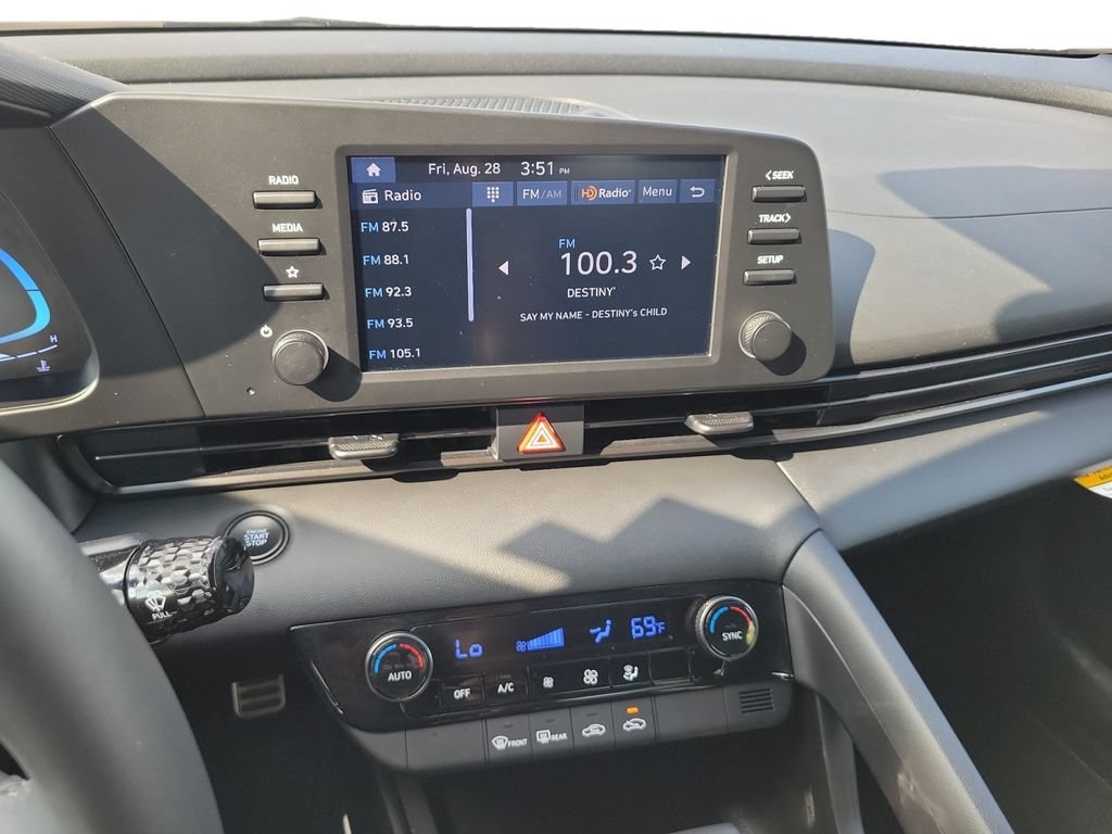 New 2026 Hyundai Elantra Sport FWD image 14