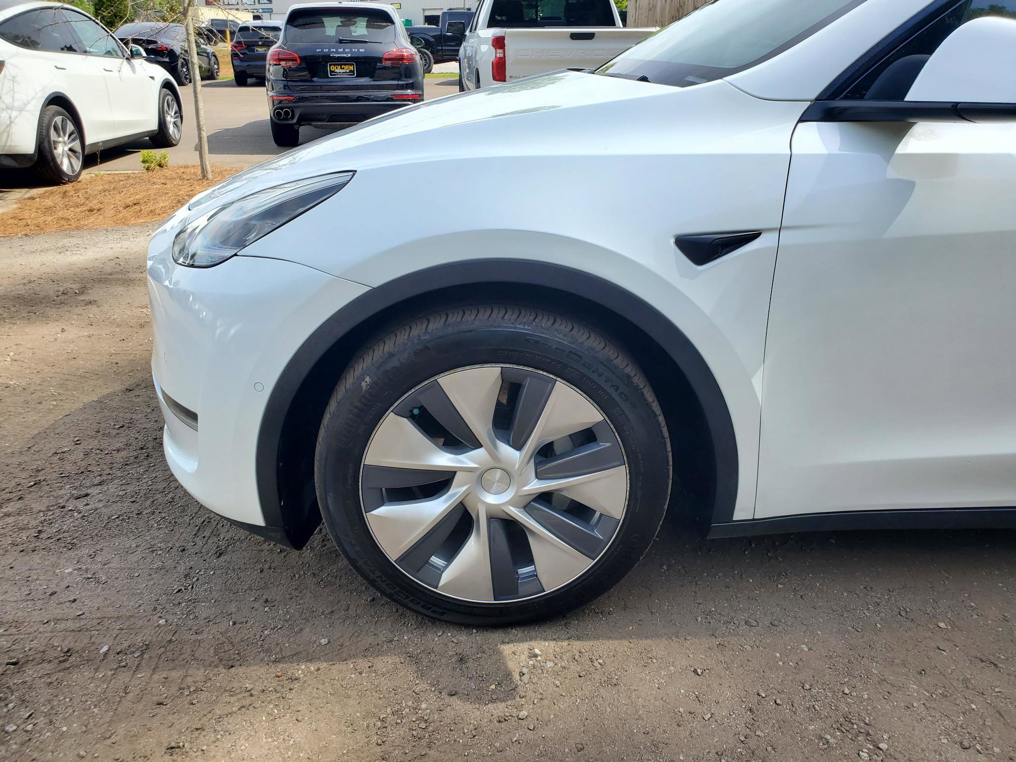 Used 2021 Tesla Model Y Long Range image 5