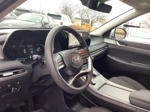 Used 2023 Hyundai Palisade SE image 16