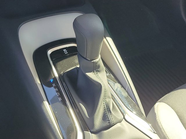 Used 2025 Toyota Corolla LE image 25