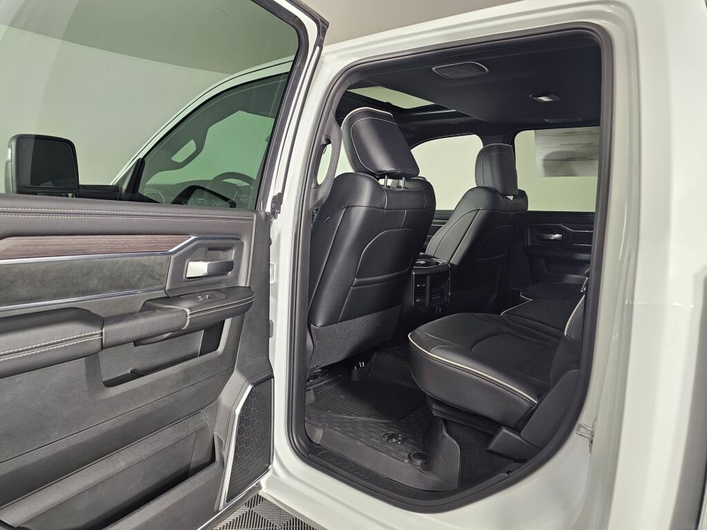 New 2026 RAM 3500 Laramie w/ Night Edition AWD/4WD image 34