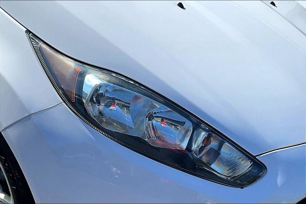 Used 2017 Ford Fiesta SE FWD image 28