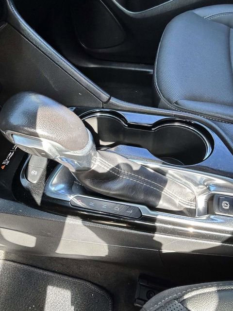Used 2024 Buick Encore GX Sport Touring w/ Advanced Technology Package FWD image 18
