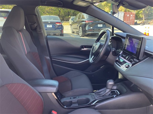 Used 2025 Toyota Corolla SE image 11