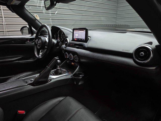 Used 2019 MAZDA MX-5 Miata RF Grand Touring w/ GT-S Package RWD image 13
