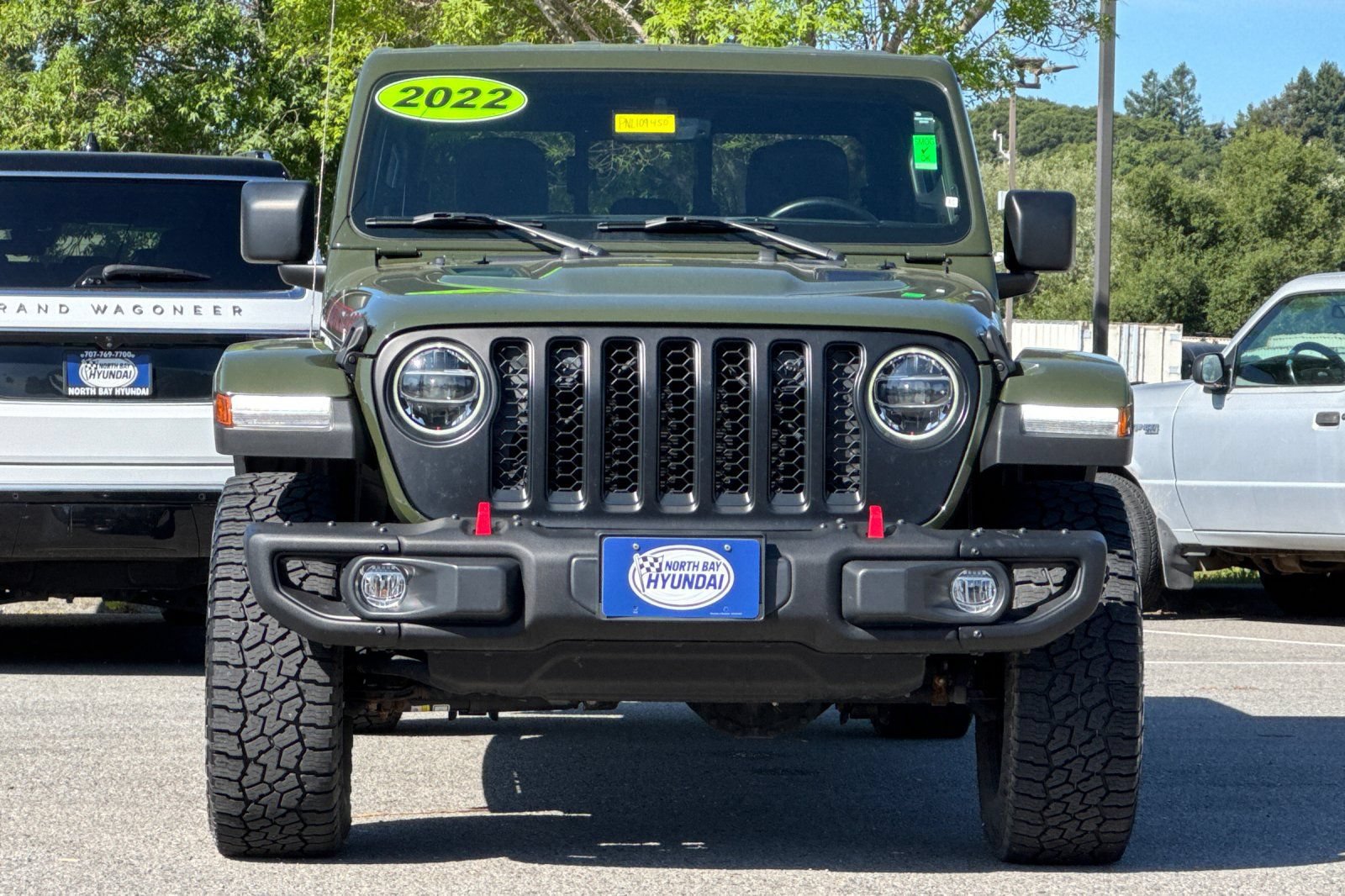 Used 2022 Jeep Gladiator Rubicon w/ LED Lighting Group AWD/4WD image 9