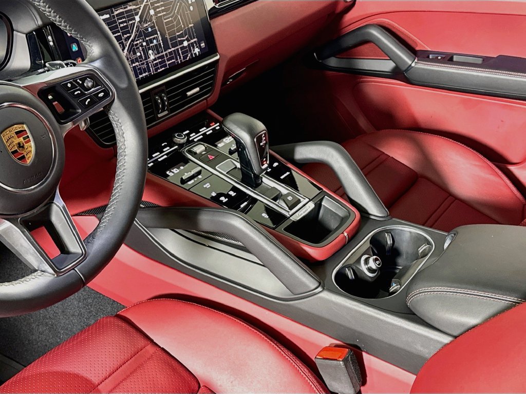 Certified 2023 Porsche Cayenne AWD/4WD image 21